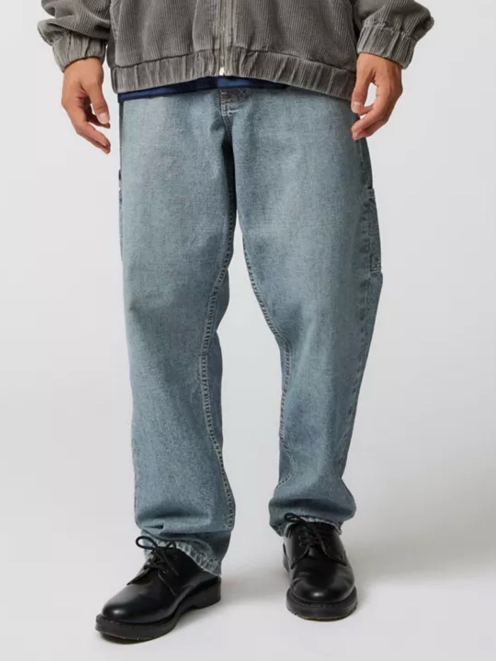 BDG straight Men's Light Blue carpenter Jeans..